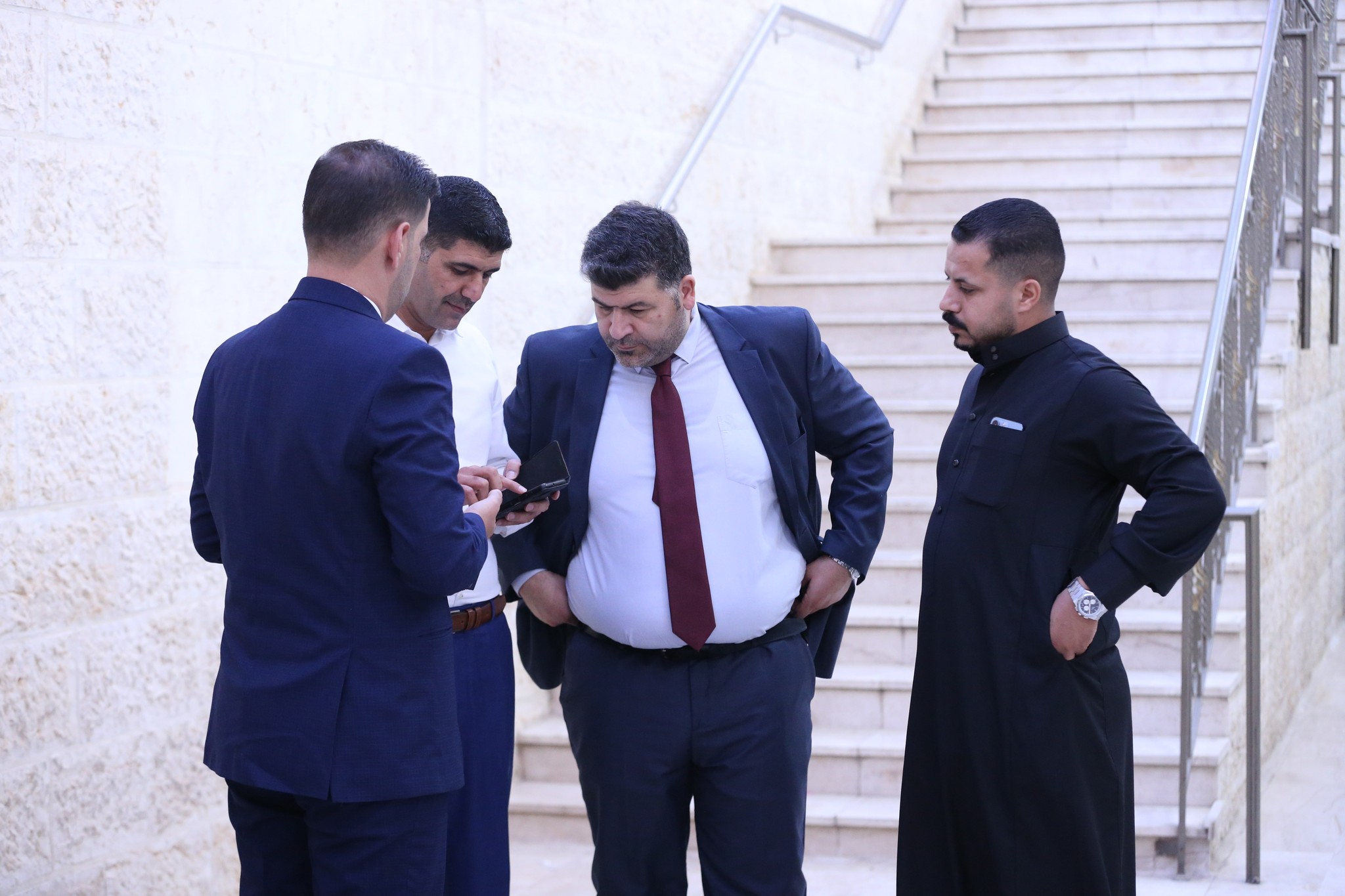 بالصور .. أبناء المرحوم الحاج صالح الهنداوي يحتفلون بزفاف شقيقهم سعد