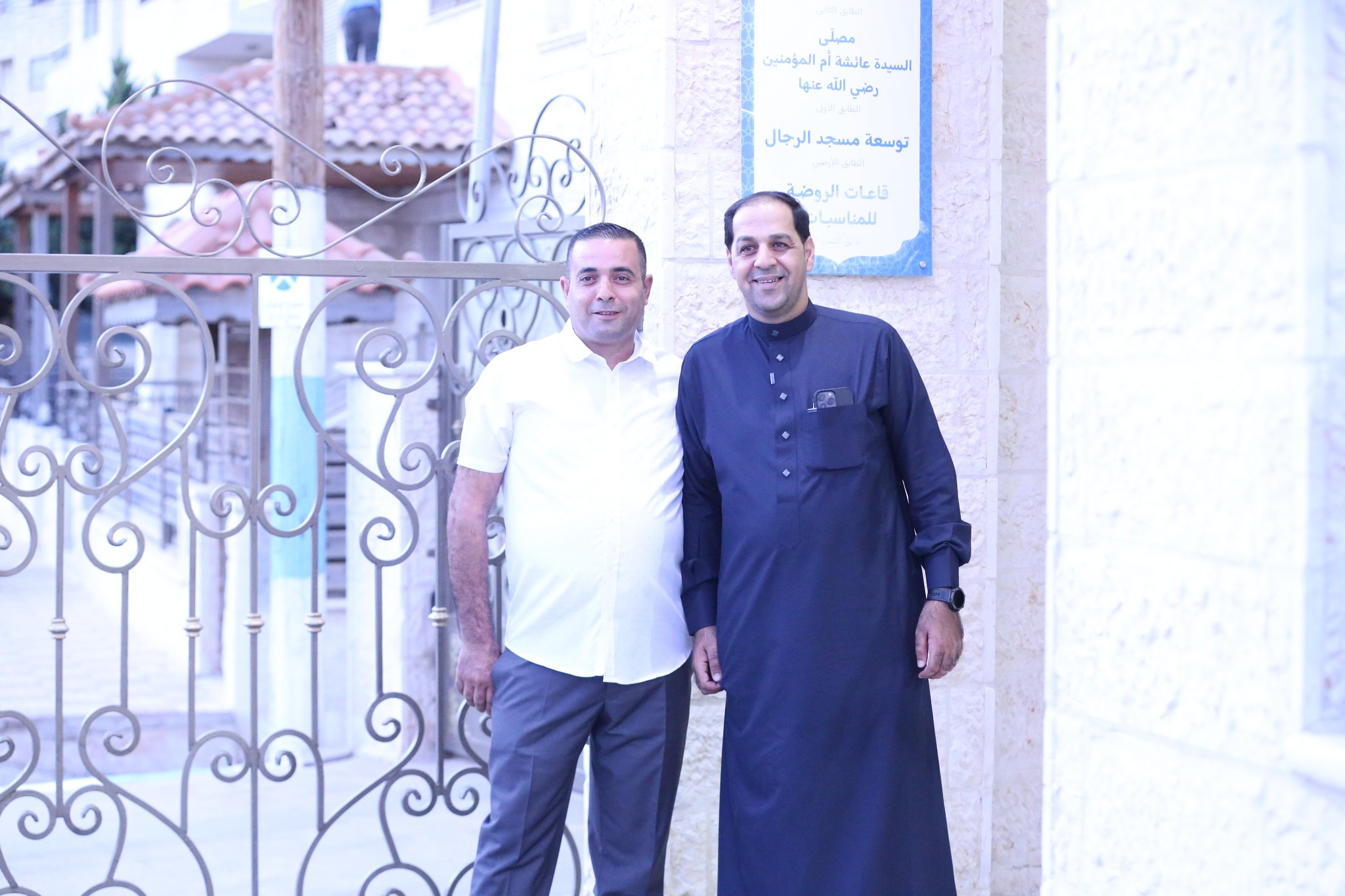 بالصور .. أبناء المرحوم الحاج صالح الهنداوي يحتفلون بزفاف شقيقهم سعد