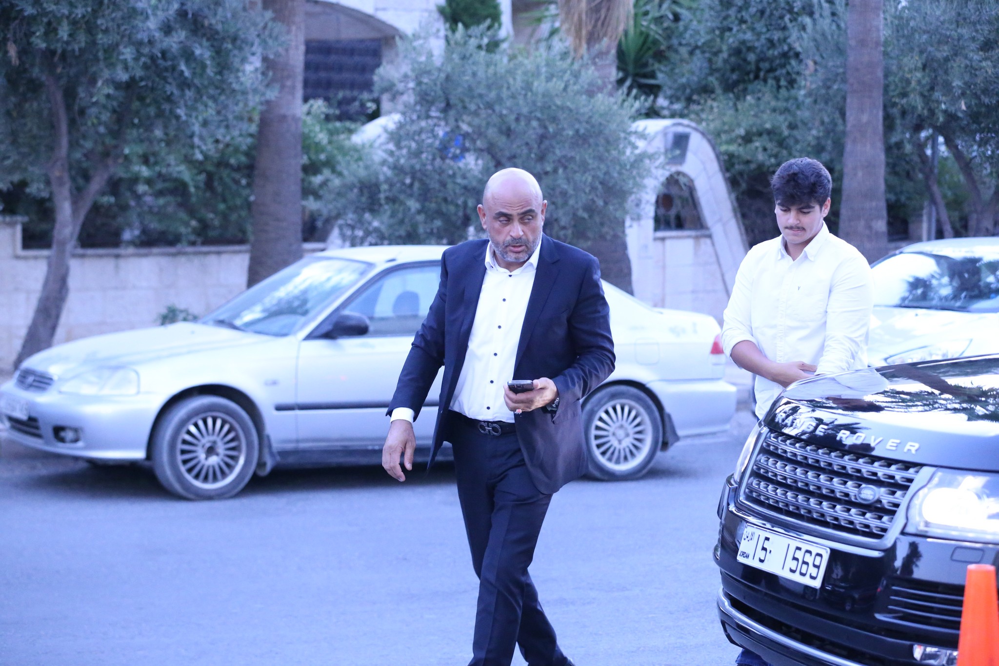 بالصور .. أبناء المرحوم الحاج صالح الهنداوي يحتفلون بزفاف شقيقهم سعد