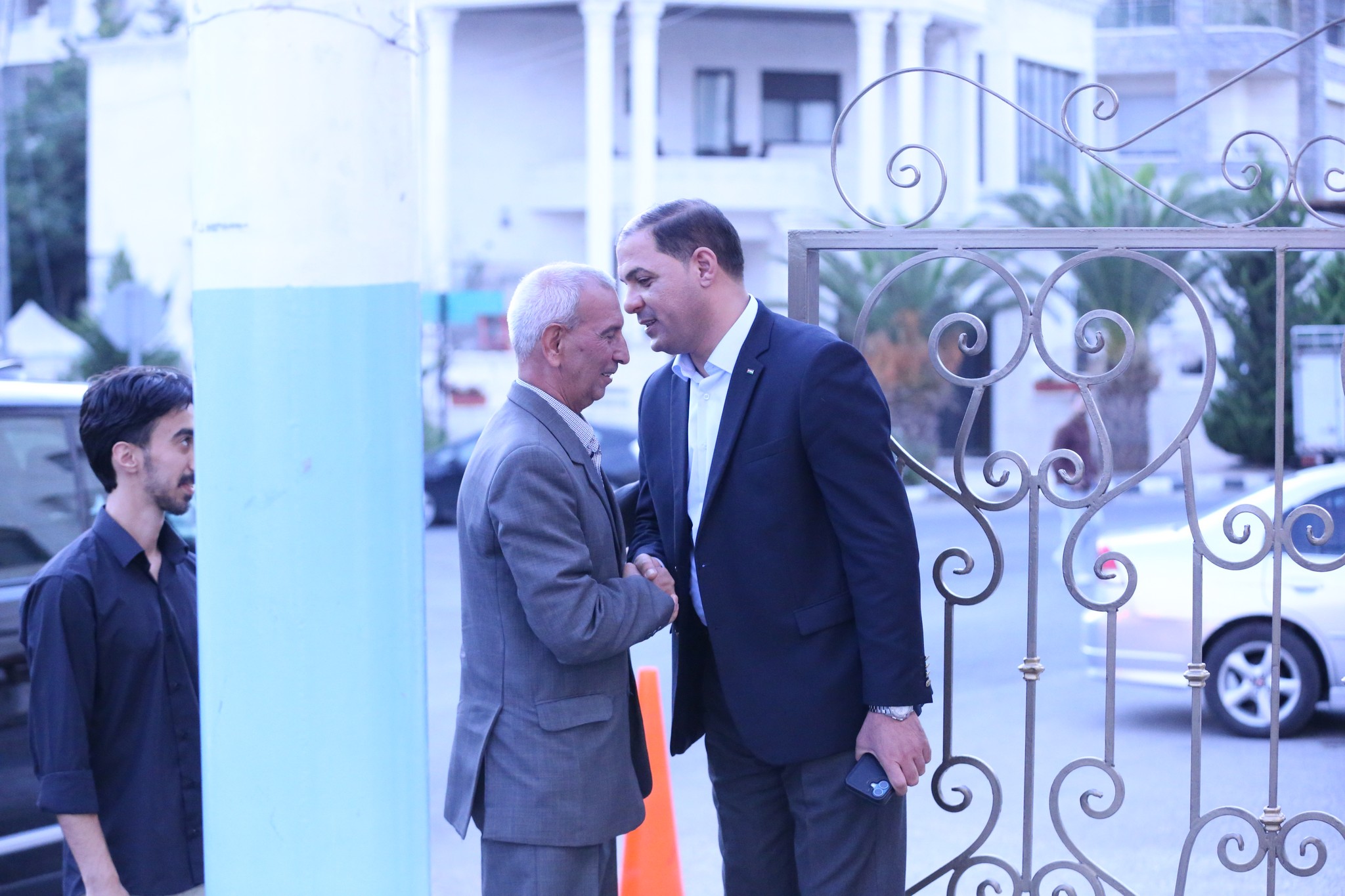 بالصور .. أبناء المرحوم الحاج صالح الهنداوي يحتفلون بزفاف شقيقهم سعد