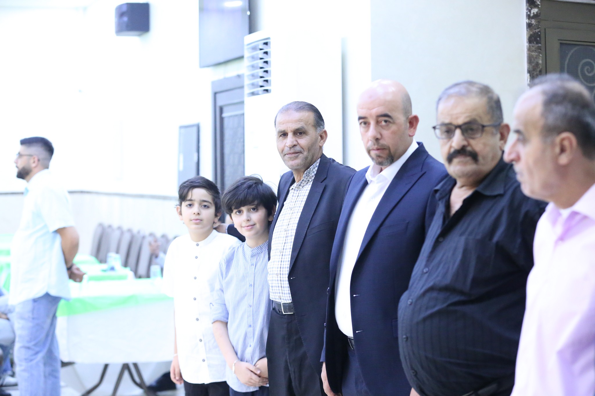 بالصور .. أبناء المرحوم الحاج صالح الهنداوي يحتفلون بزفاف شقيقهم سعد