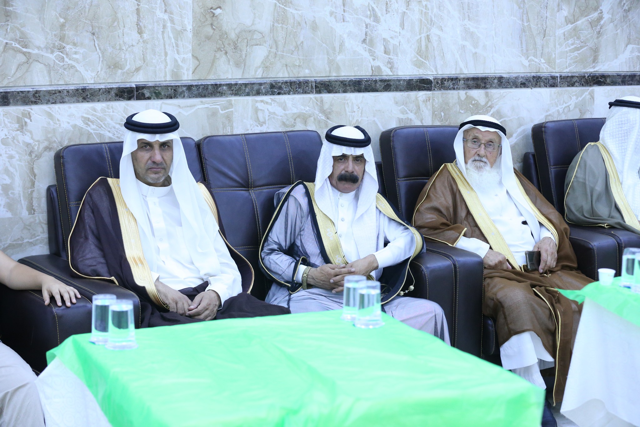 بالصور .. أبناء المرحوم الحاج صالح الهنداوي يحتفلون بزفاف شقيقهم سعد