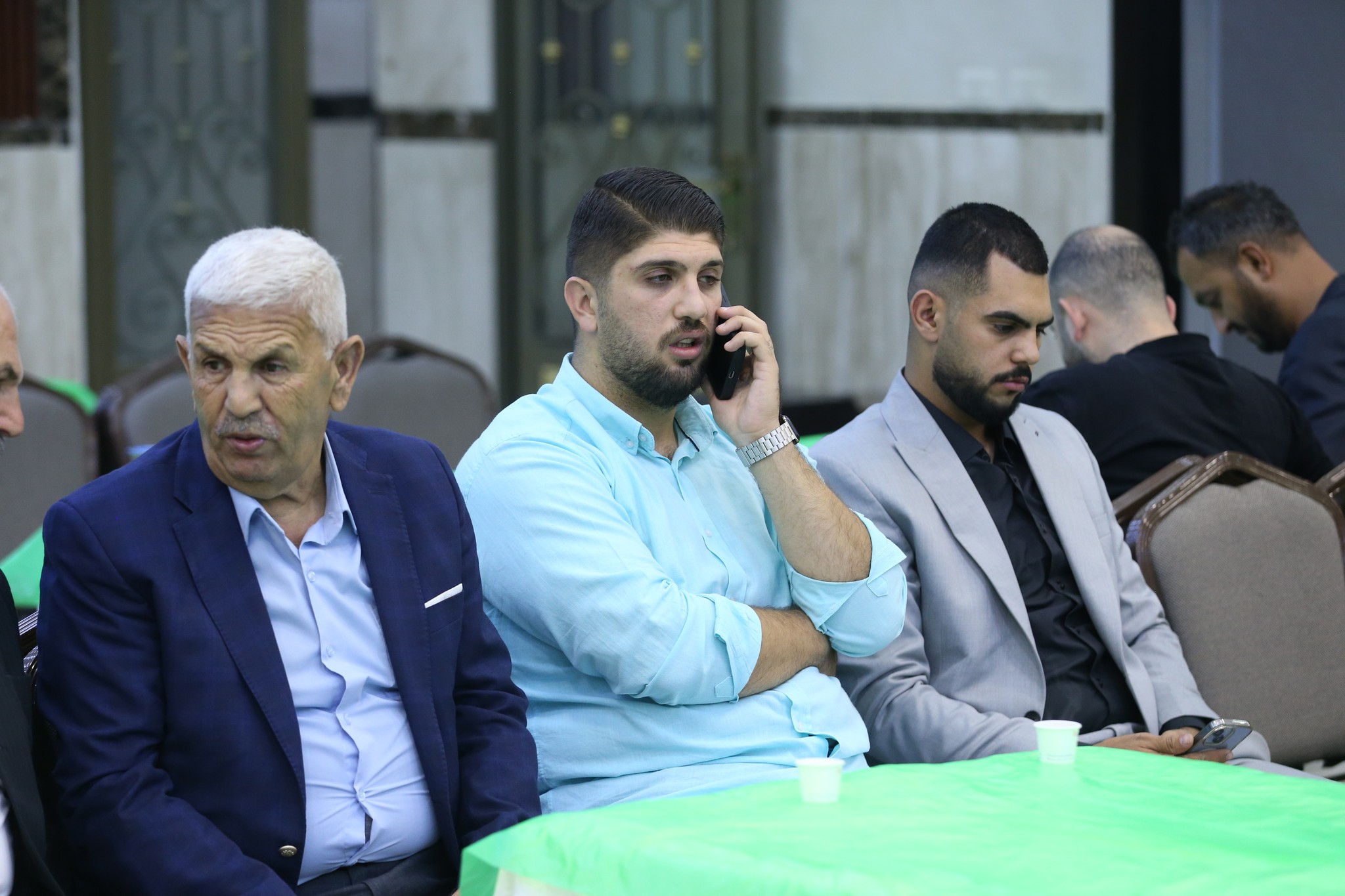 بالصور .. أبناء المرحوم الحاج صالح الهنداوي يحتفلون بزفاف شقيقهم سعد