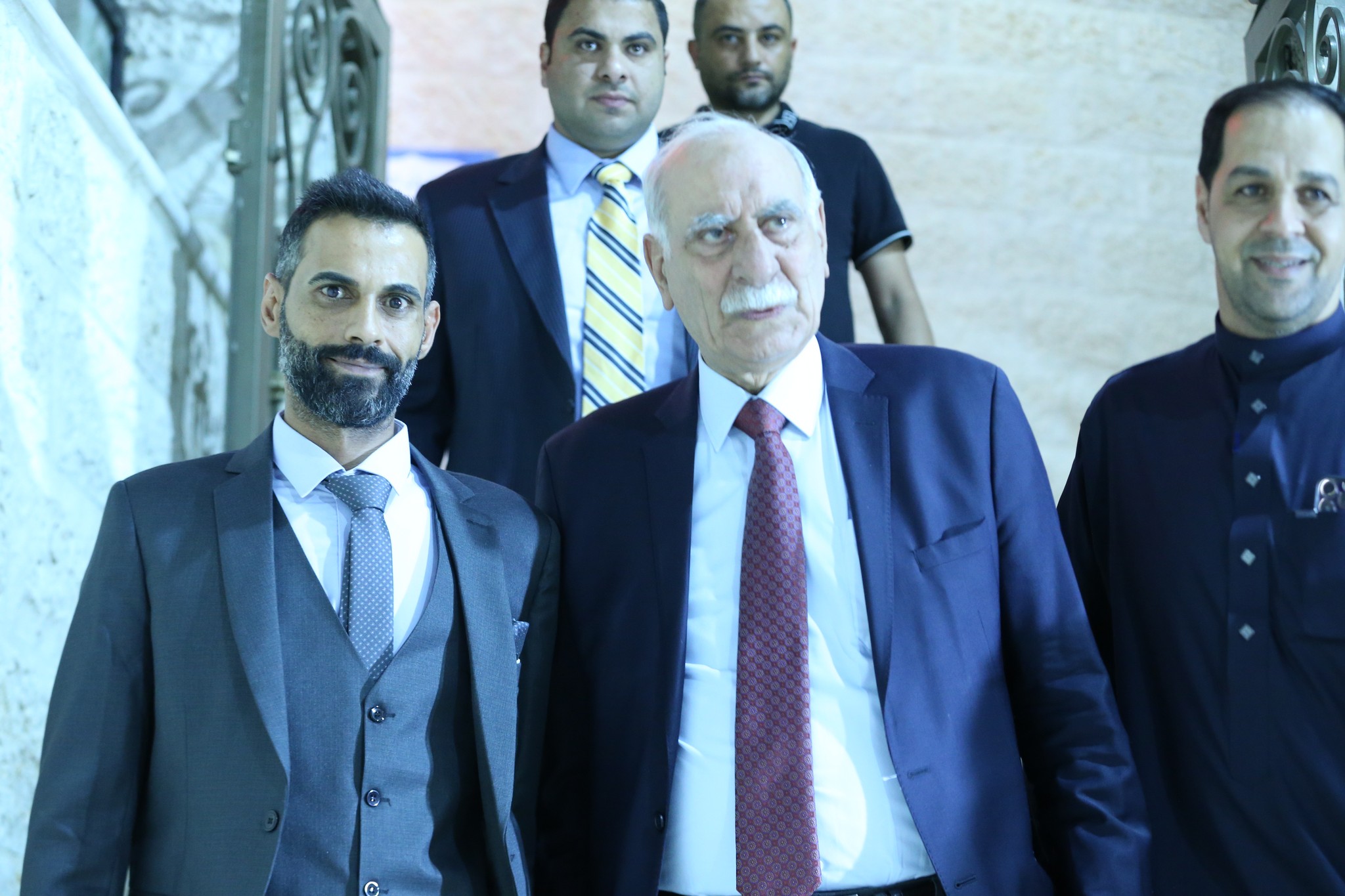 بالصور .. أبناء المرحوم الحاج صالح الهنداوي يحتفلون بزفاف شقيقهم سعد