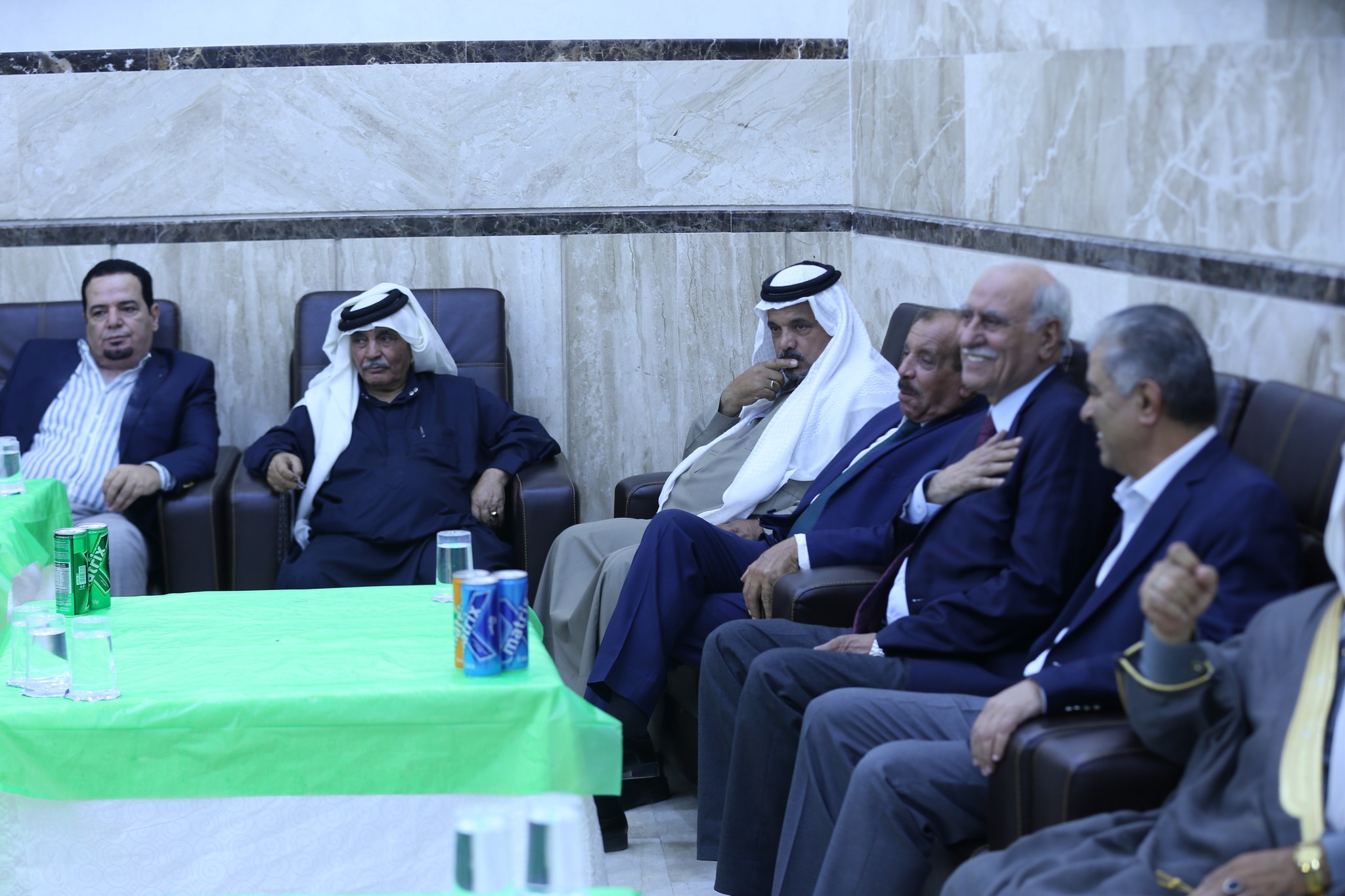 بالصور .. أبناء المرحوم الحاج صالح الهنداوي يحتفلون بزفاف شقيقهم سعد