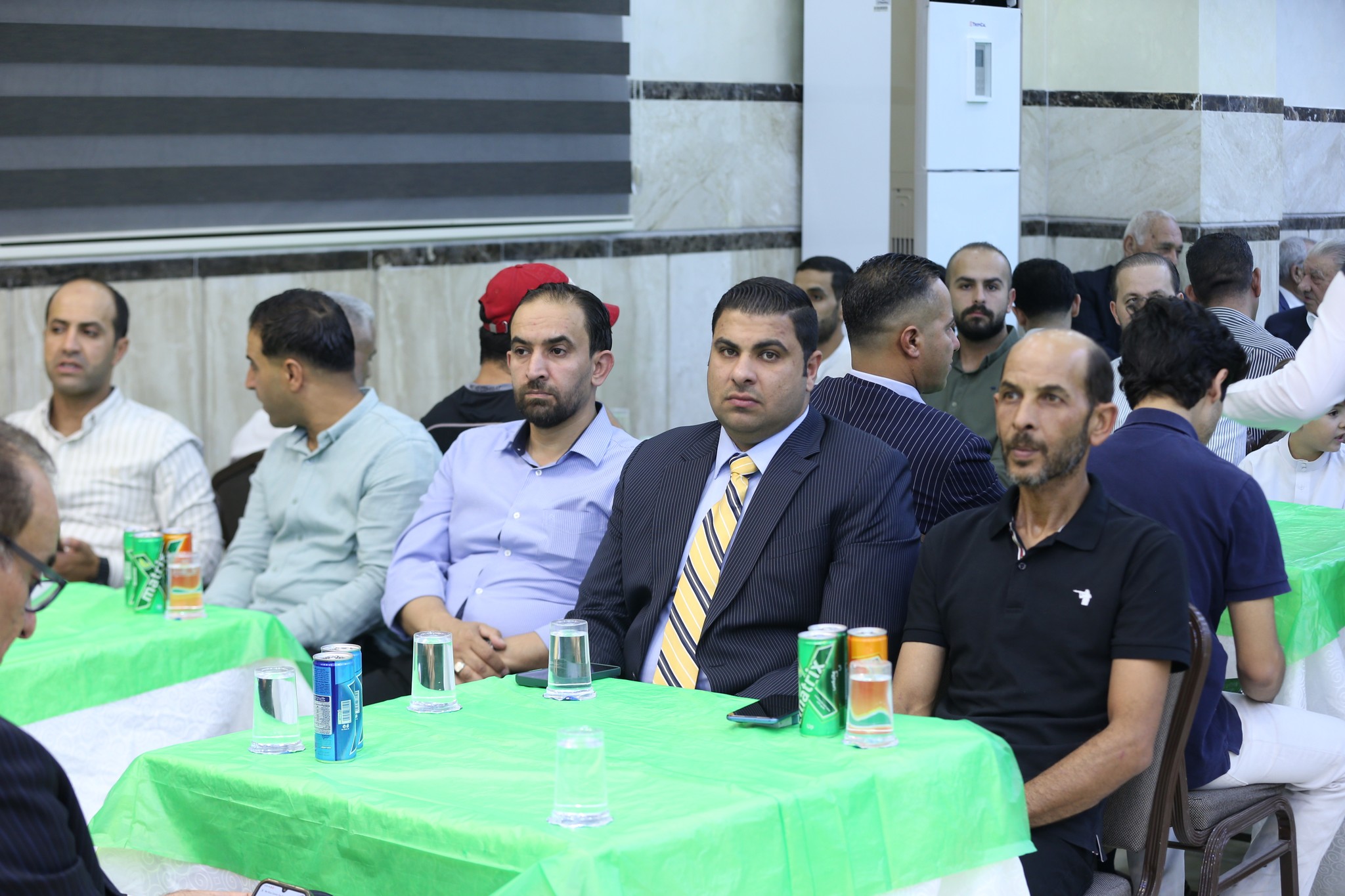 بالصور .. أبناء المرحوم الحاج صالح الهنداوي يحتفلون بزفاف شقيقهم سعد