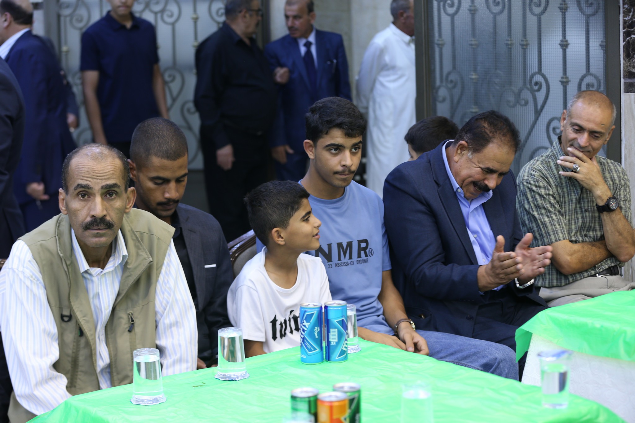 بالصور .. أبناء المرحوم الحاج صالح الهنداوي يحتفلون بزفاف شقيقهم سعد