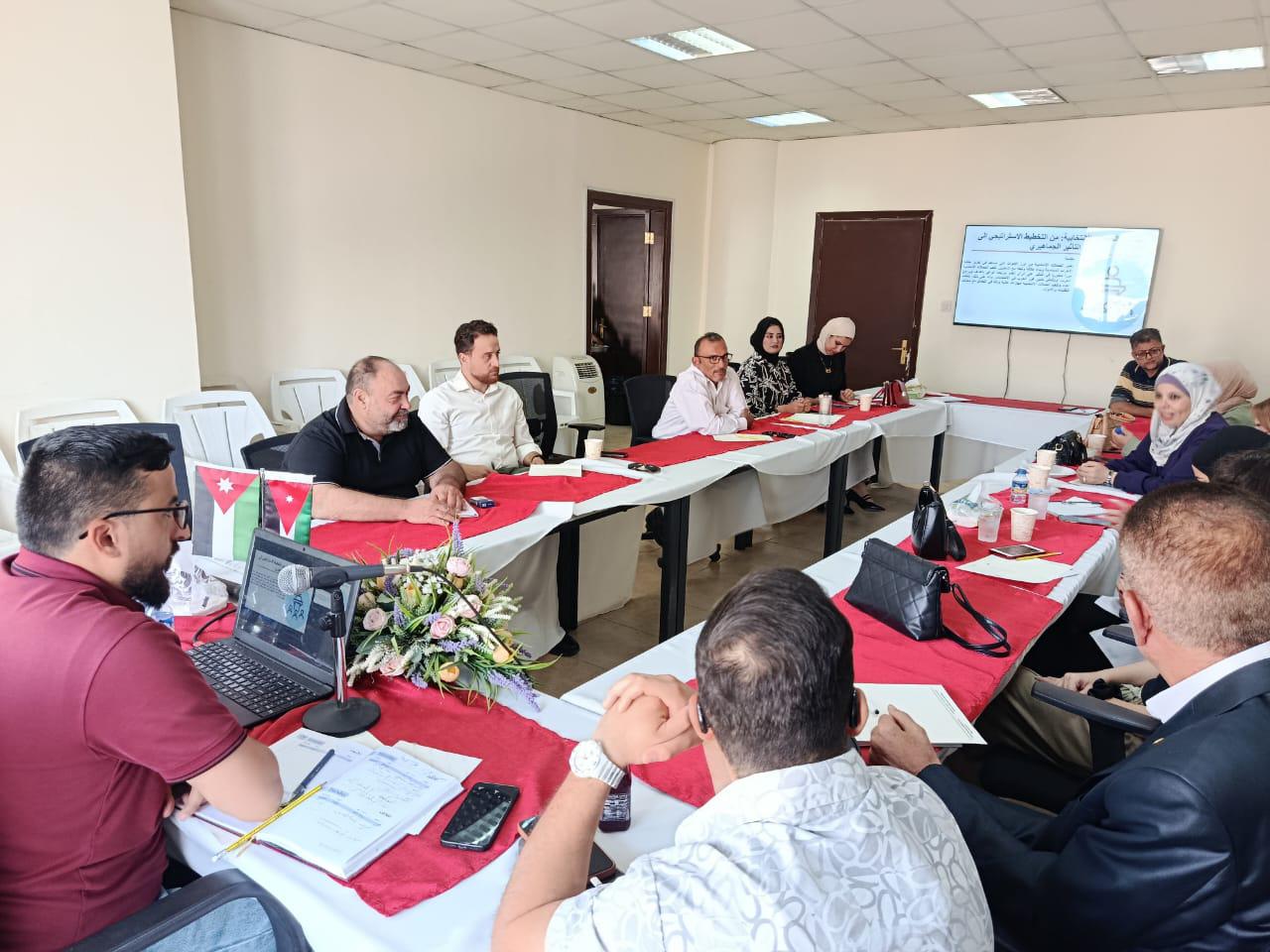 صورة حول : جلستان تدريبيتان حول تطوير العمل الحزبي لمنتسبي الأحزاب جلستان تدريبيتان حول تطوير العمل الحزبي لمنتسبي الأحزاب