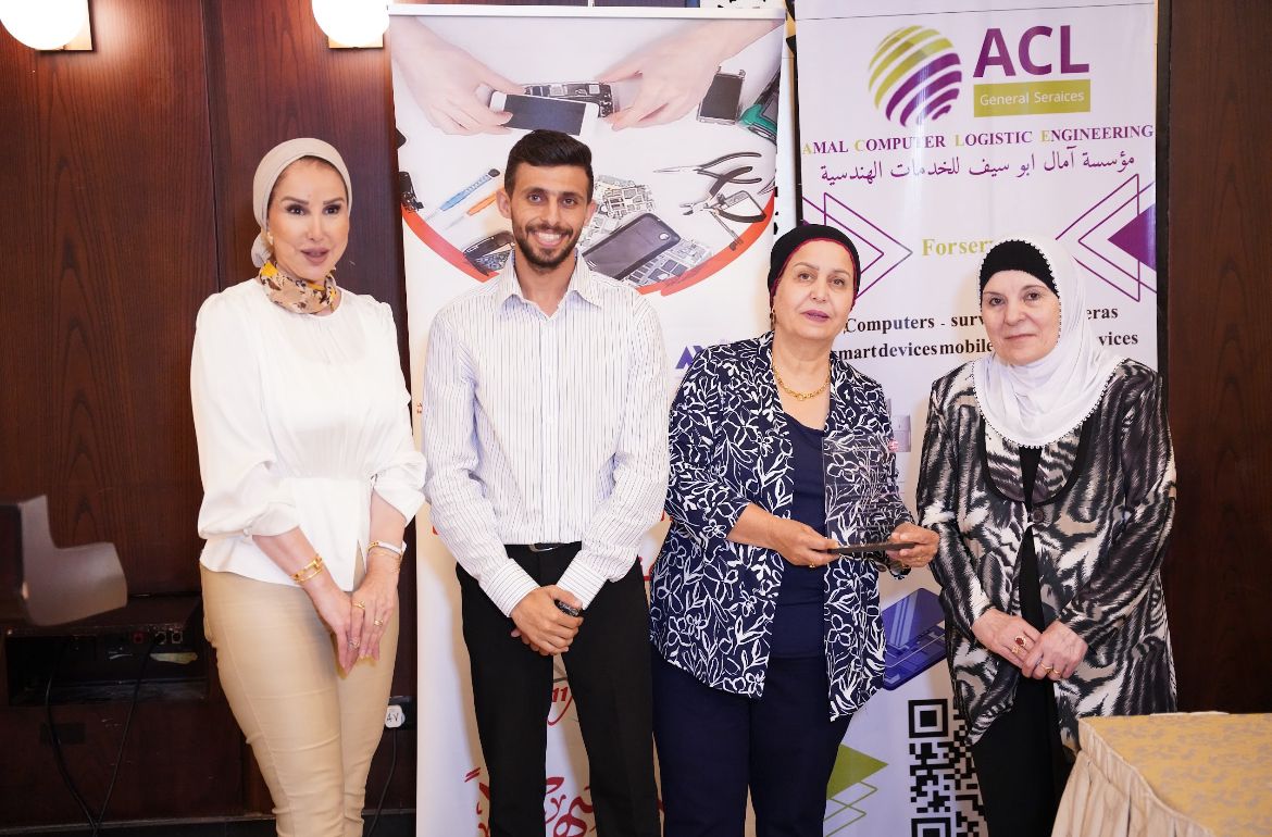 تضامن تختم دورات التدريب المهني ضمن مشروع مسارات آمنة