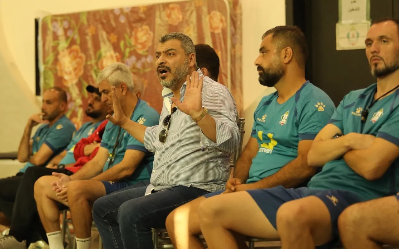 صورة حول : الصقور يوجّه رسالة حاسمة للاعبي الوحدات قبل مواجهة الفيصلي الصقور يوجّه رسالة حاسمة للاعبي الوحدات قبل مواجهة الفيصلي