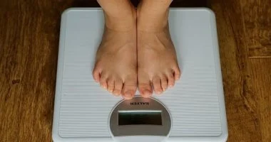 صورة حول : امرأة أمريكية تكتشف خيانة زوجها من خلال ميزان ذكي امرأة أمريكية تكتشف خيانة زوجها من خلال ميزان ذكي