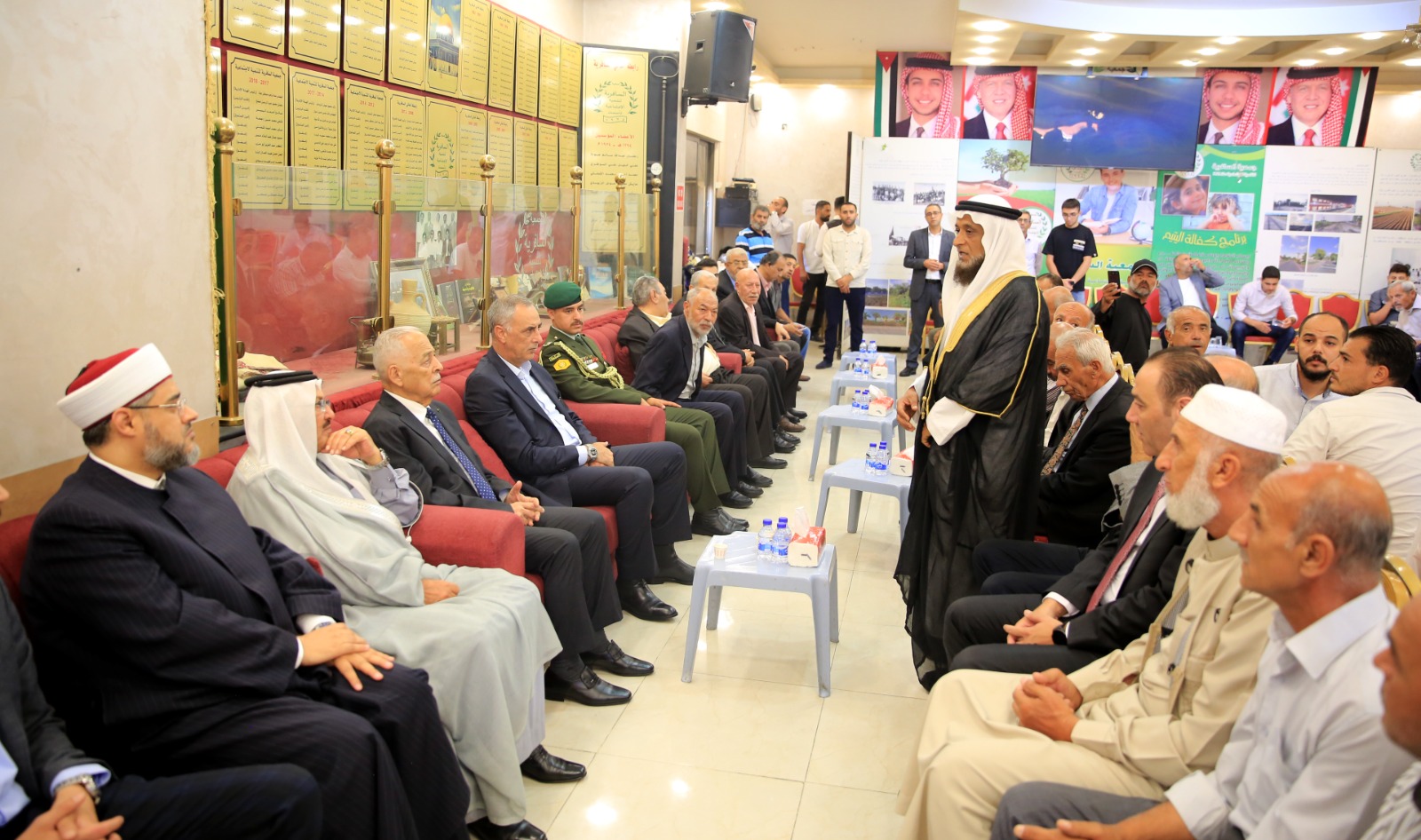 مندوبا عن الملك وولي العهد... العيسوي يعزي الزبن والياسين والصباغ