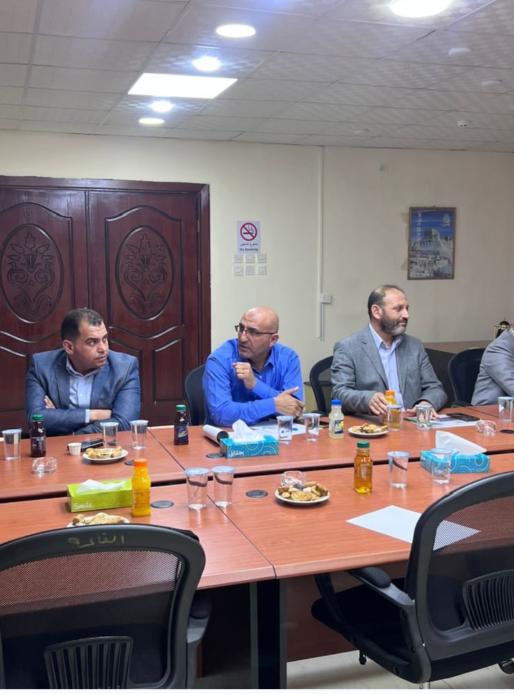 الرحاحلة يزور محطات لشركة توزيع الكهرباء في محافظة الكرك