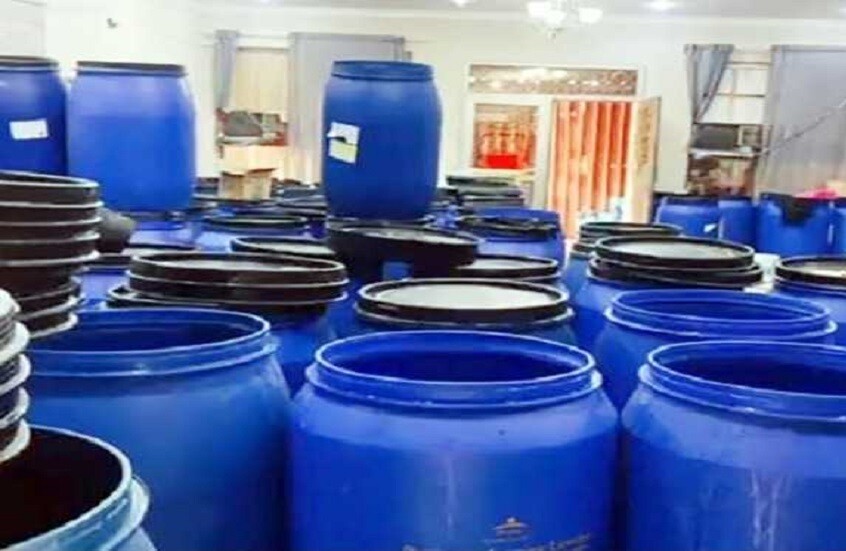 ضبط مصنع رئيسي يزوّد مصانع الخمور بمواد كيميائية خطرة في الكويت