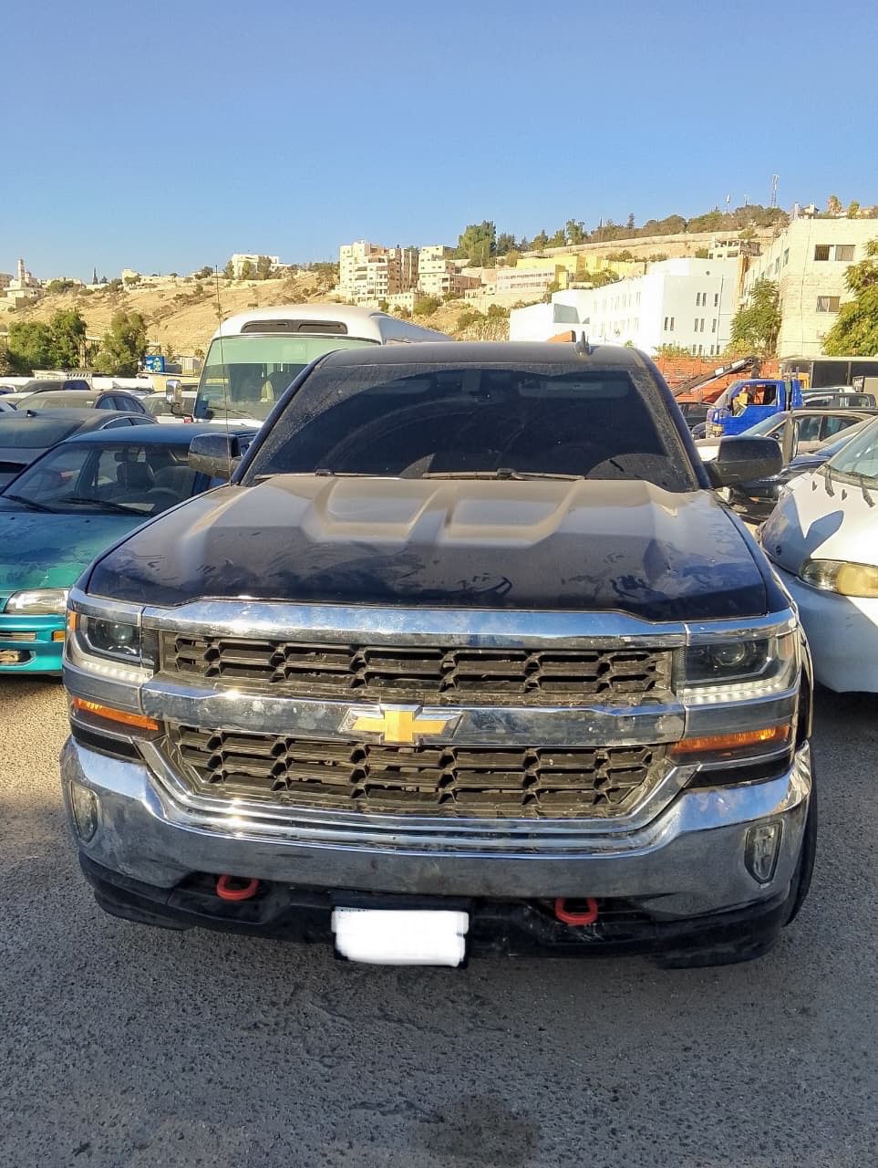 عاجل | ضبط مركبتين مخالفتين ظهرتا في فيديو استعراضي دون لوحات أرقام