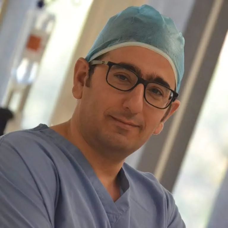 الدكتور يمان التل يفوز بجائزة القرن في الطب