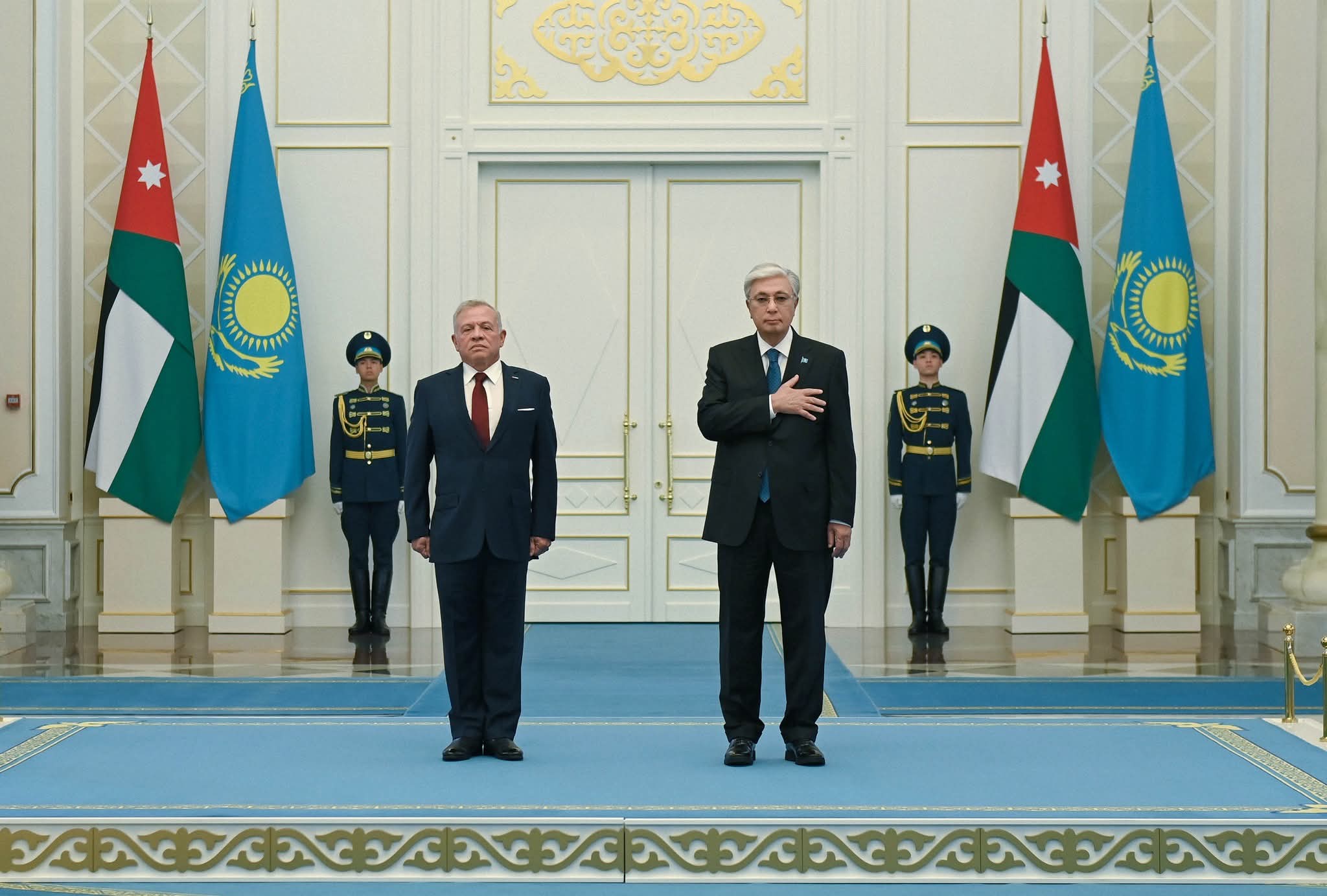 مراسم استقبال جلالة الملك في أستانا