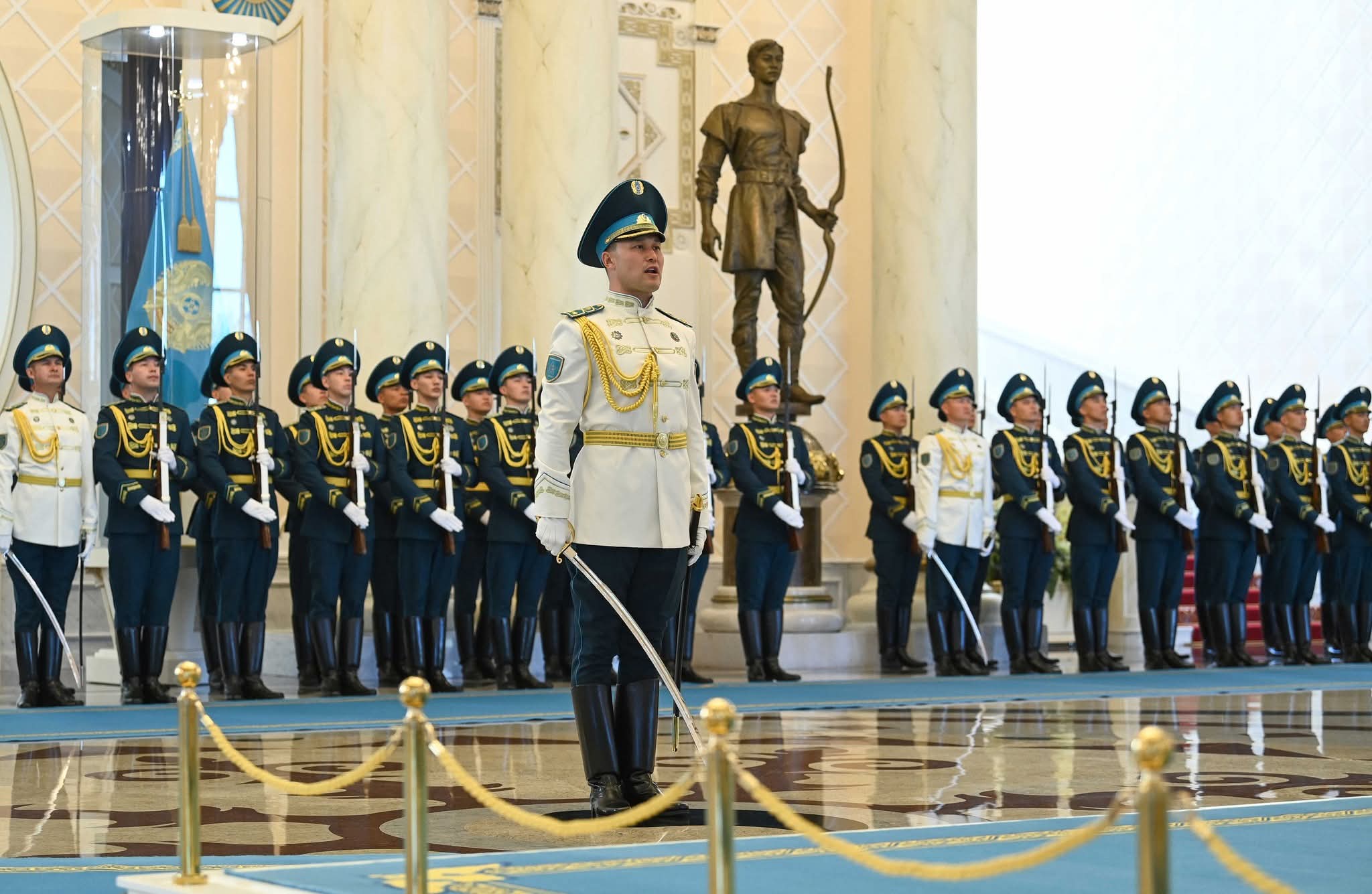 مراسم استقبال جلالة الملك في أستانا