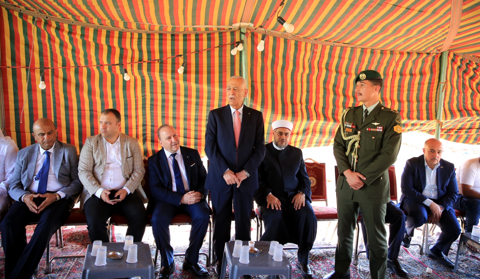 مندوبا عن الملك وولي العهد... العيسوي يعزي الزعبي والأمير والمعادات والدلاهمة