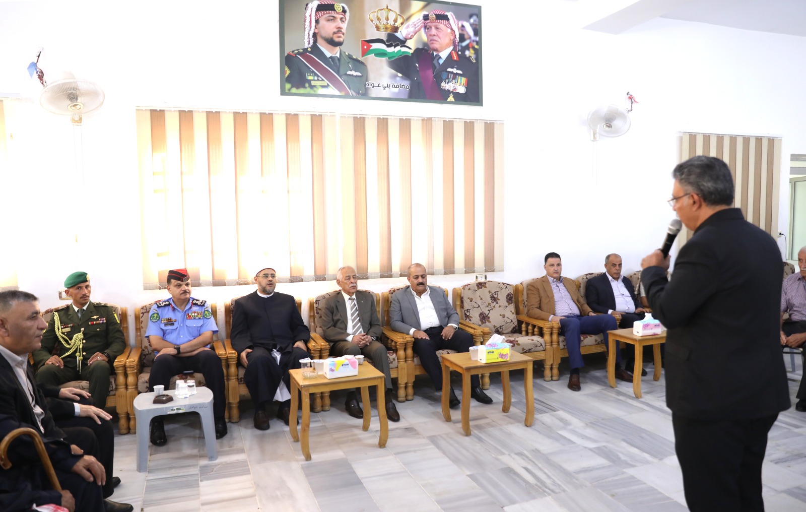 مندوبا عن الملك وولي العهد. العيسوي يعزي بني عواد والجوارنة والديري وخير والعبابنة