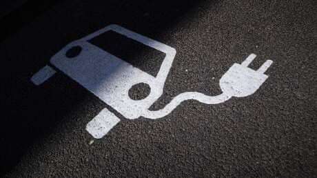 صورة حول : ارتفاع عدد السيارات الكهربائية على الطرق في ألمانيا ارتفاع عدد السيارات الكهربائية على الطرق في ألمانيا