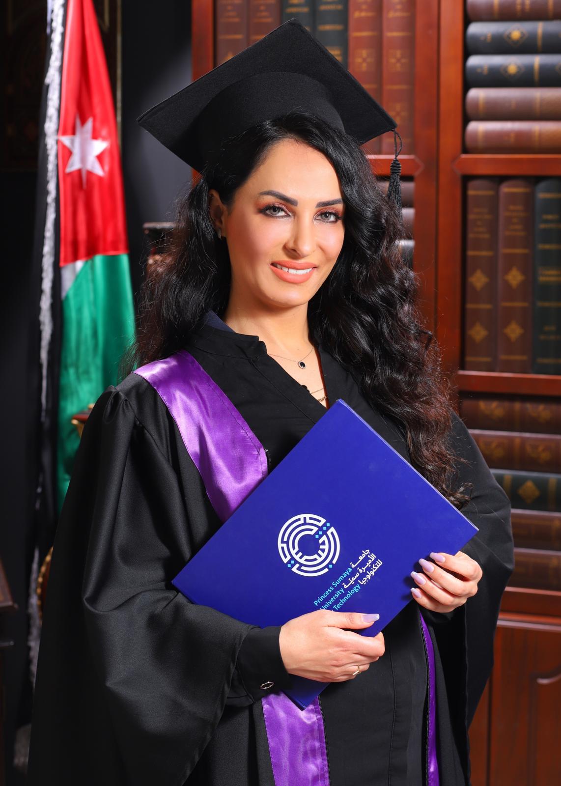 صورة حول : الزميلة رضا عليان تهنئ ابنتها دانه سمير الرمحي بحصولها على الماجستير في الادارة الهندسية بامتياز الزميلة رضا عليان تهنئ ابنتها دانه سمير الرمحي بحصولها على الماجستير في الادارة الهندسية بامتياز