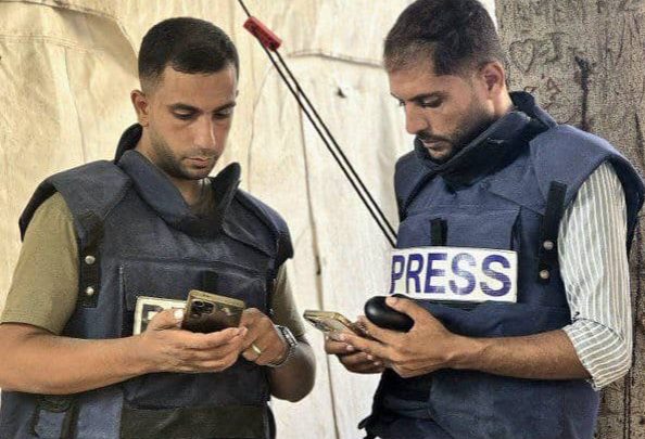 صورة حول : انهم يقتلون أبناء النور انهم يقتلون أبناء النور