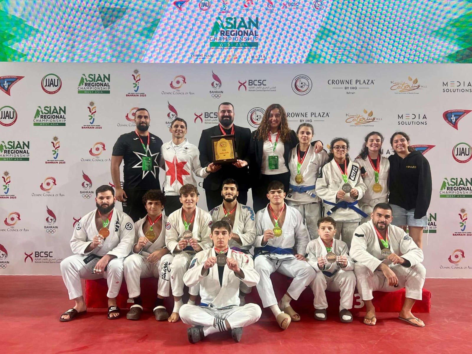 صورة حول : المنتخب الوطني يحصد 11 ميدالية في بطولة آسيا للجوجيتسو المنتخب الوطني يحصد 11 ميدالية في بطولة آسيا للجوجيتسو