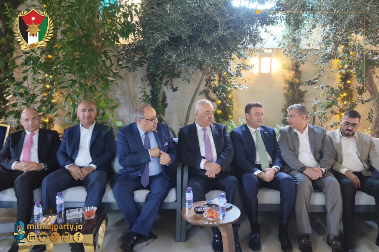 لقاء لقيادات حزب الميثاق في دارة الدكتور الربيع