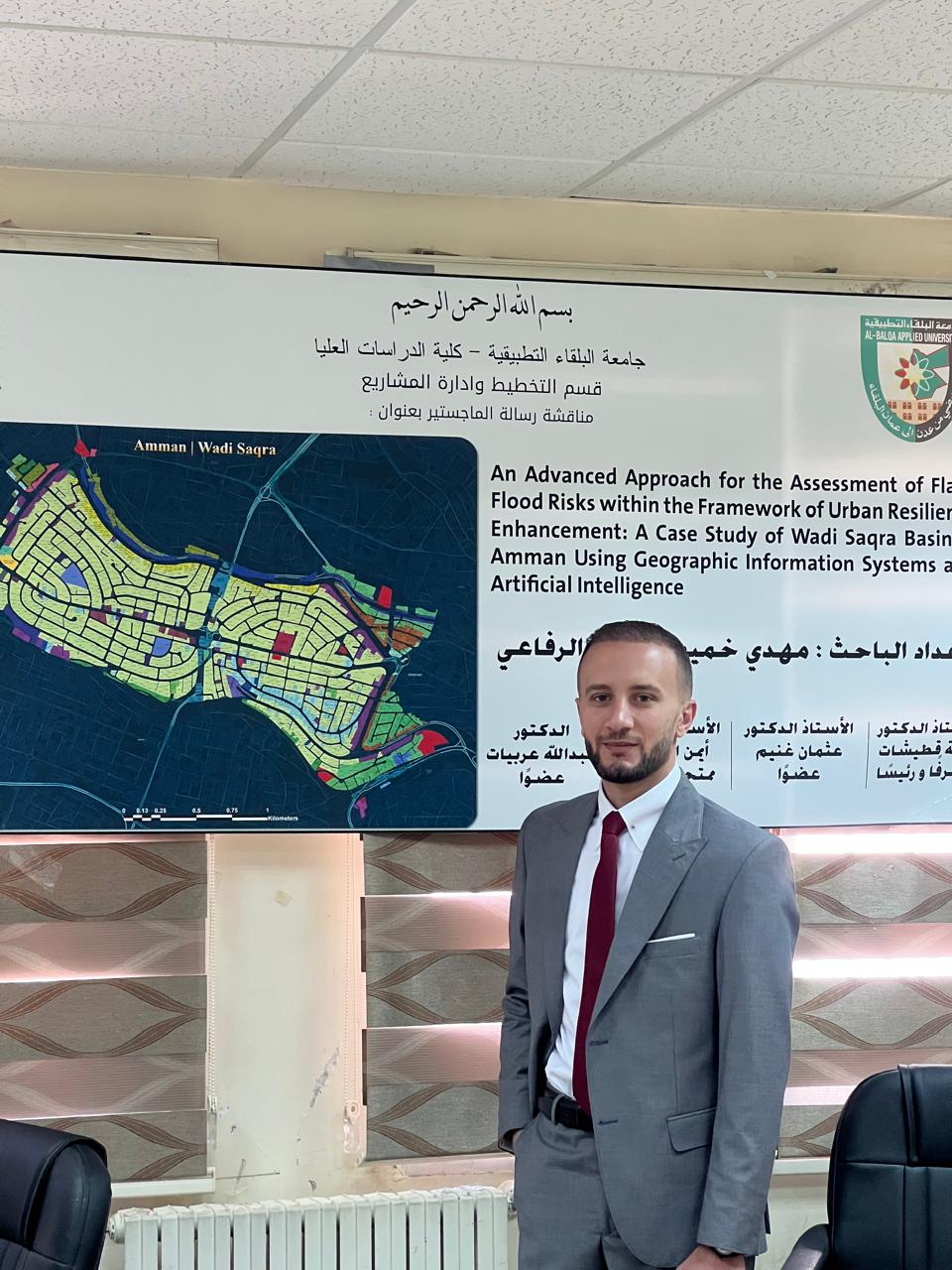 صورة حول : طارق الدعجة يهنئ الباحث مهدي الرفاعي بمناسبة نيل الماجستير طارق الدعجة يهنئ الباحث مهدي الرفاعي بمناسبة نيل الماجستير