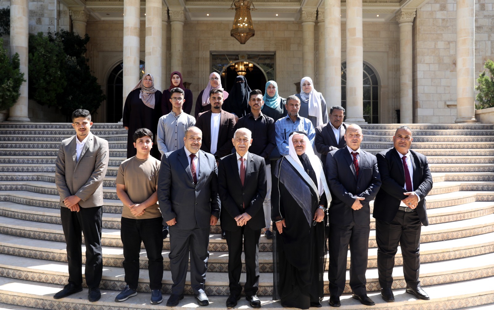 العيسوي: القيادة الهاشمية رمز للثبات والصمود في مواجهة التحديات والأزمات