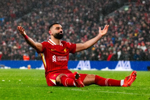 صورة حول : صلاح "يفقد سحره" في لقاء كريستال بالاس وتقييم "كارثي" لأدائه صلاح "يفقد سحره" في لقاء كريستال بالاس وتقييم "كارثي" لأدائه