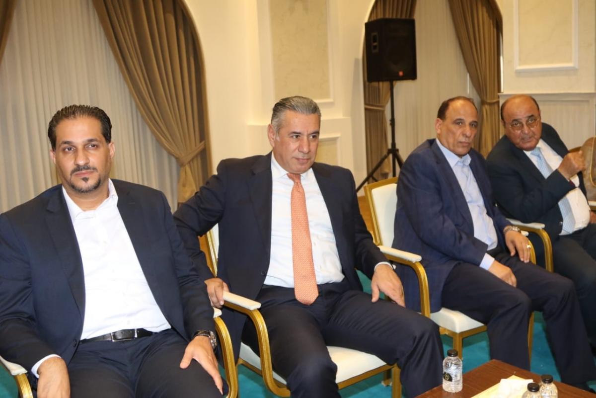 صورة حول : الأمير راشد بن الحسن ووزير الإعلام يقدمون واجب العزاء للنائب مجحم الصقور الأمير راشد بن الحسن ووزير الإعلام يقدمون واجب العزاء للنائب مجحم الصقور