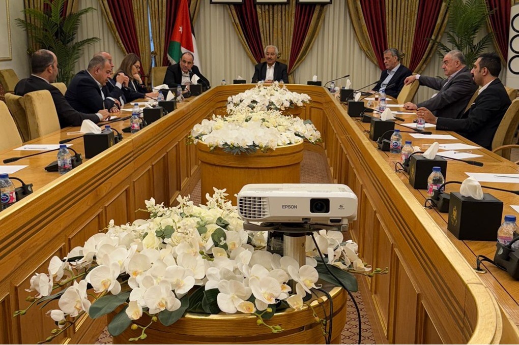 اعلام الأعيان يناقش انتشار الخطاب السلبي والمحتوى المظلل