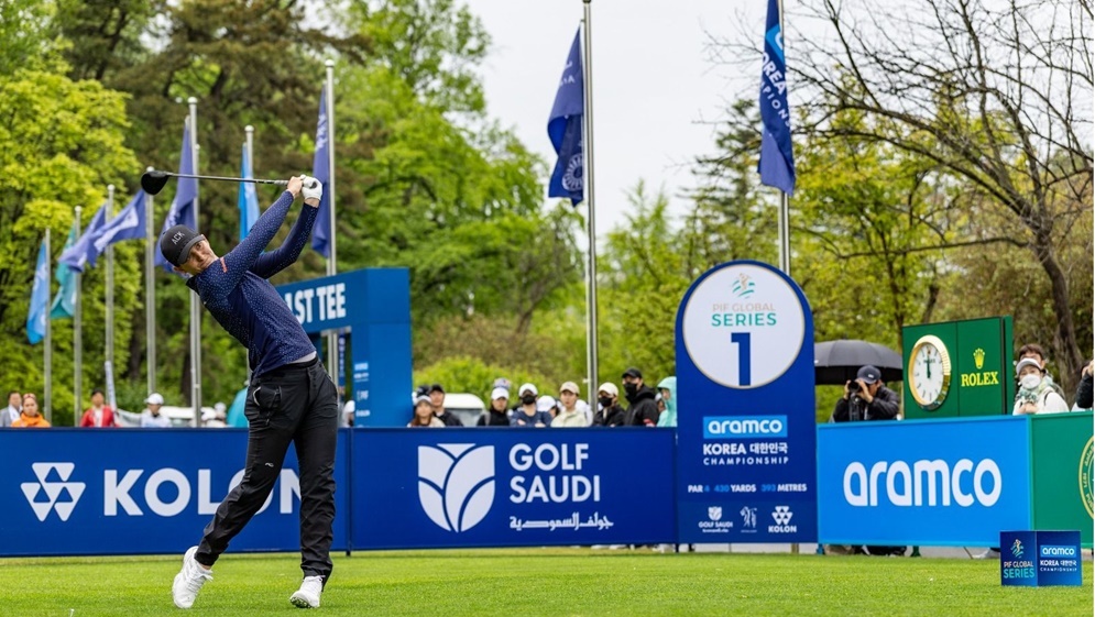 بمشاركة سفيرات جولف السعودية