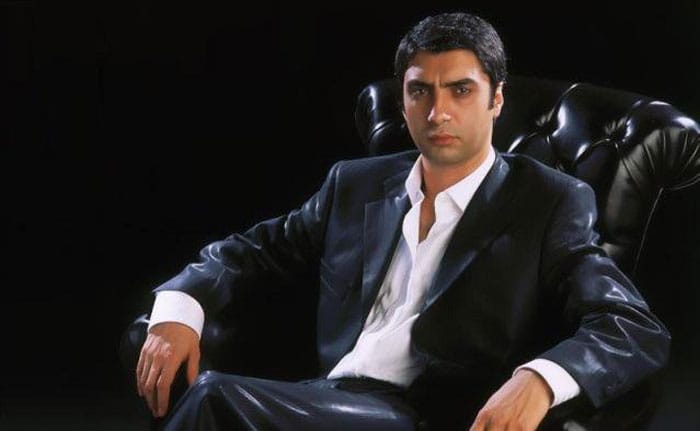 صورة حول : يحيى الزعبي يظهر إلى جانب مراد علمدار في صورة متداولة يحيى الزعبي يظهر إلى جانب مراد علمدار في صورة متداولة