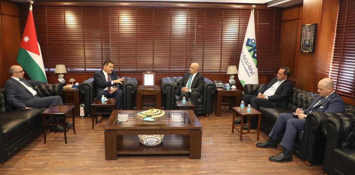 "تجارة عمان" تبحث مع سفير الأردن في البرازيل سبل تعزيز التعاون الاقتصادي