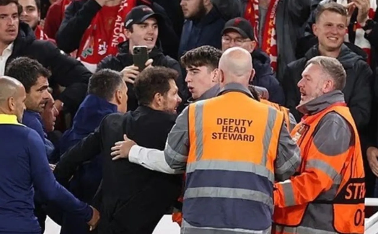 صورة حول : يويفا يحقق مع سيميوني بعد طرده في مواجهة ليفربول يويفا يحقق مع سيميوني بعد طرده في مواجهة ليفربول