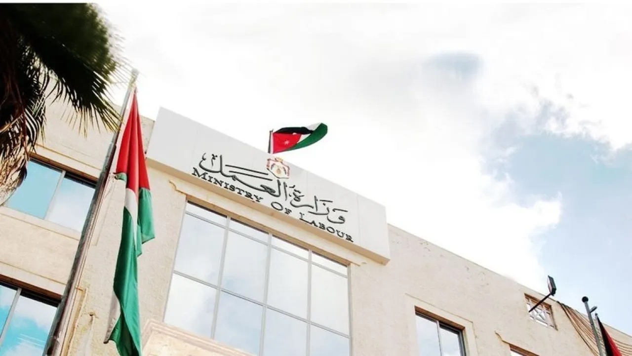 صورة حول : وزارة العمل: 102 حادث عمل منذ بداية العام وزارة العمل: 102 حادث عمل منذ بداية العام