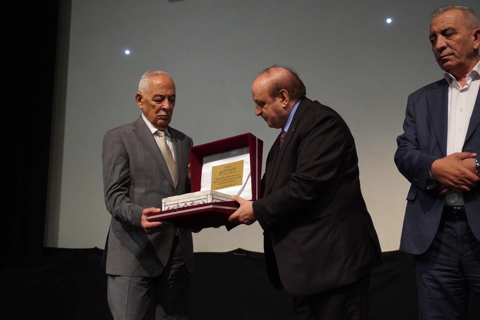 عاجل | العيسوي يرعى عرض الفيلم الوثائقي "معان حيث أشرقت شمس المملكة" فيديو