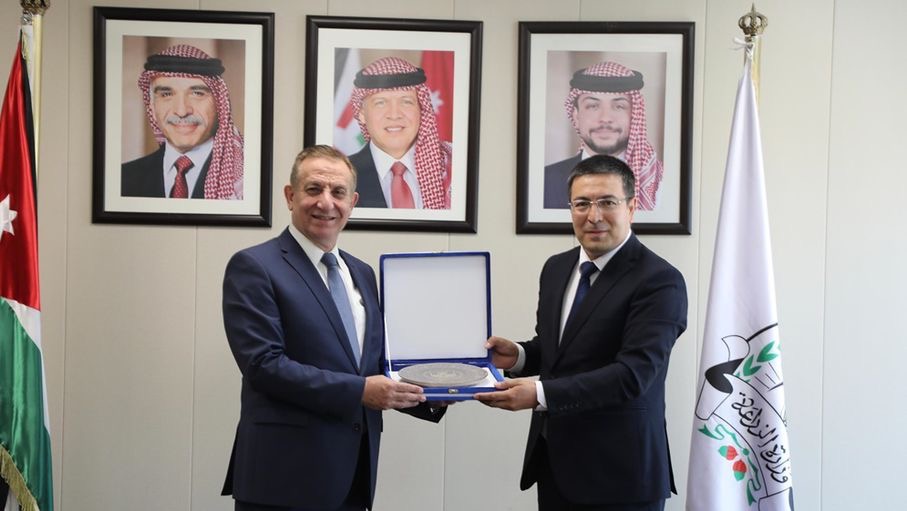 صورة حول : لجان فنية مشتركة بين الأردن و أوزبكستان لتعزيز التعاون الزراعي لجان فنية مشتركة بين الأردن و أوزبكستان لتعزيز التعاون الزراعي