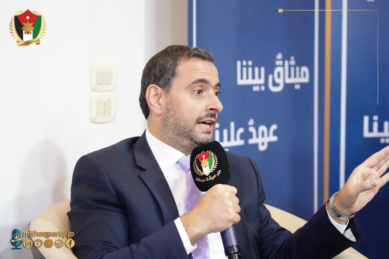 الوزير الأسبق الحموري: الأردن مرّ بحقبات اقتصادية صعبة انعكست على قطاع الاستثمارات والتجارة."صور"