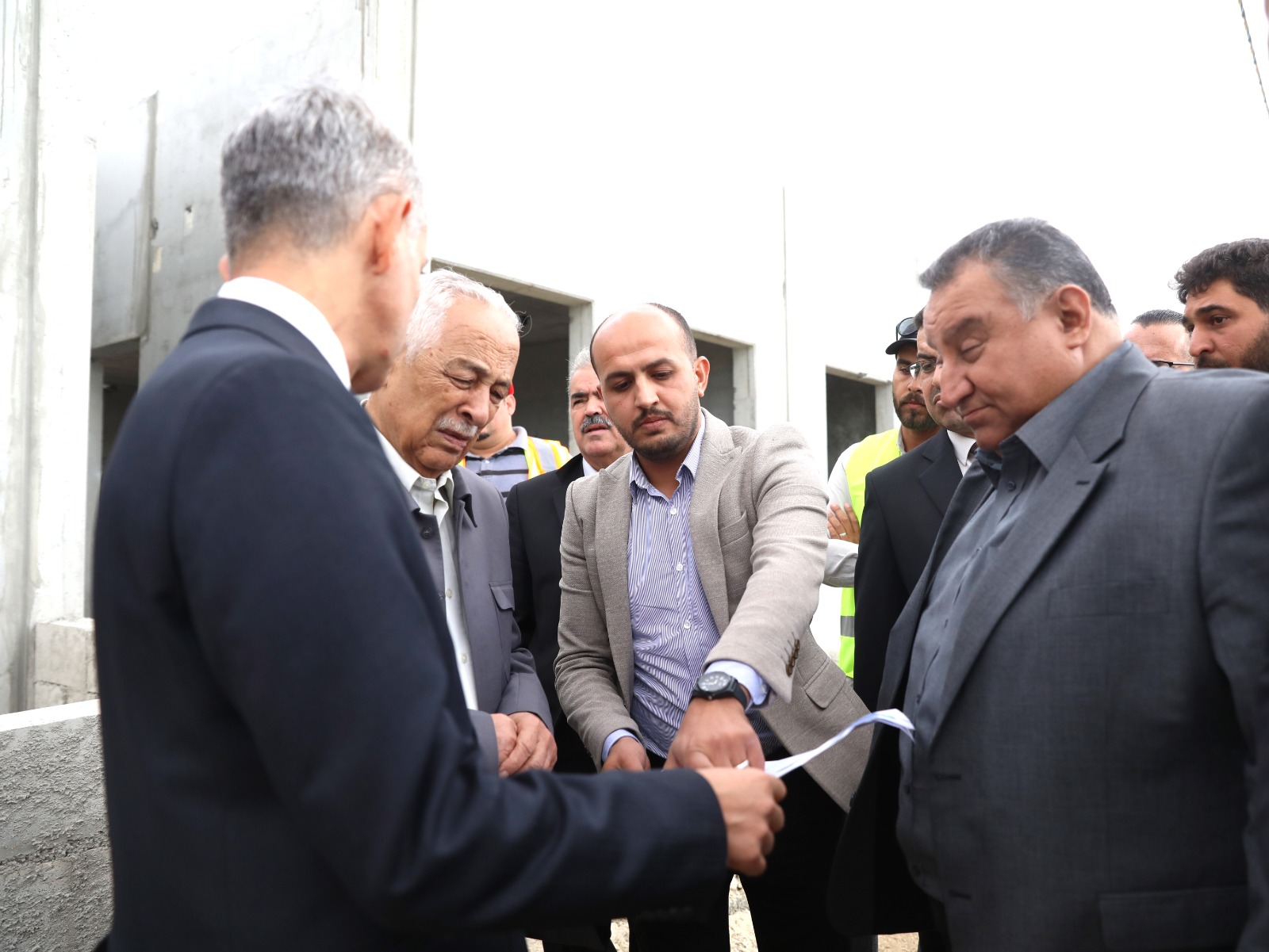 العيسوي: المبادرات الملكية ماضية في ترجمة الرؤى الملكية إلى منجزات ملموسة"صور"