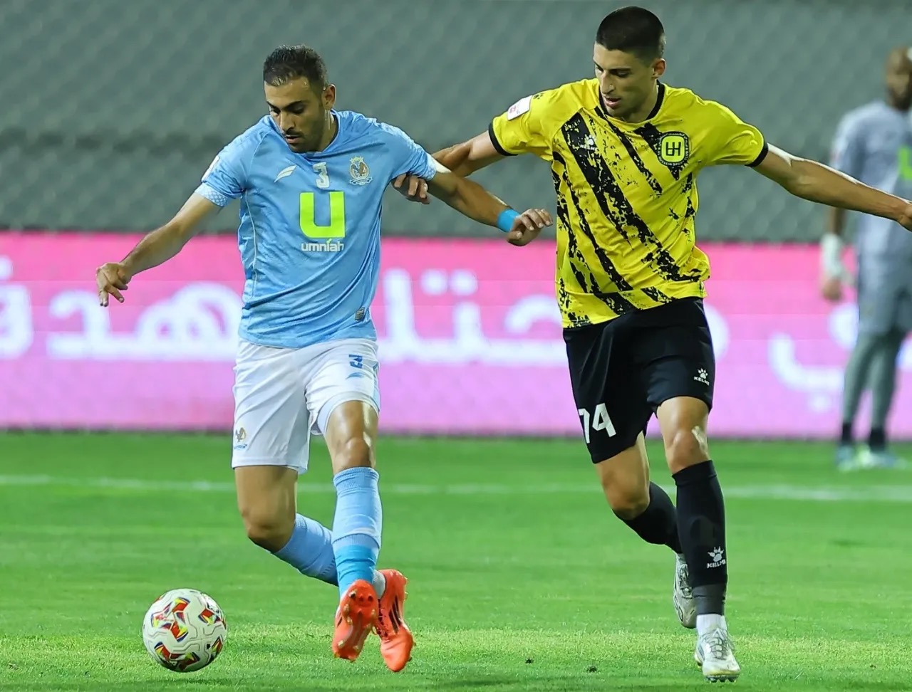 عاجل | تعادل مثير بين الفيصلي والحسين إربد في قمة دوري المحترفين