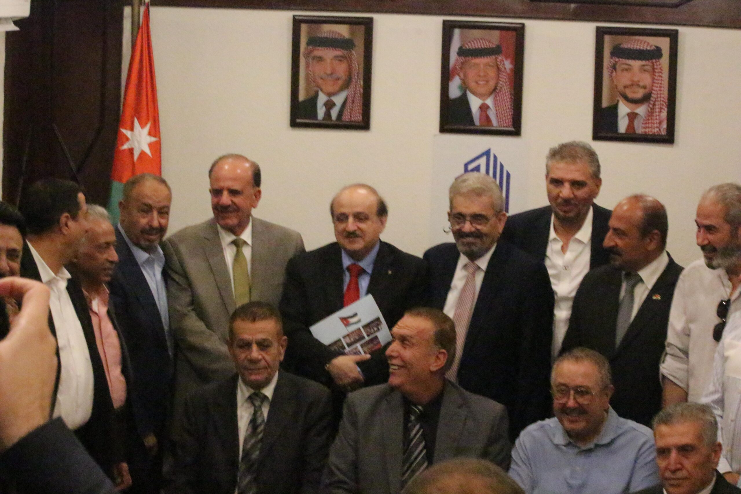 صرخة فنانين بعد دفع التلفزيون الأردني 500 ألف دينار لمؤثر مقابل 15 حلقة… وحزب البناء يتبنى مطالبهم “فيديو وصور"