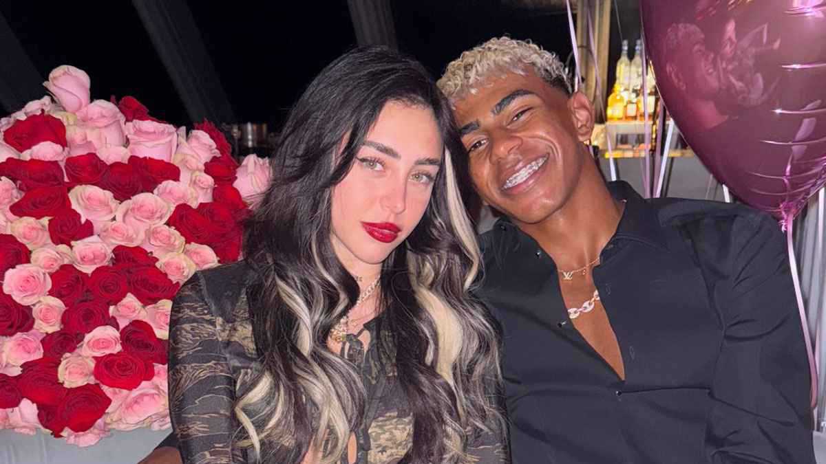 من هي حبيبة نجم برشلونة لامين يامال؟