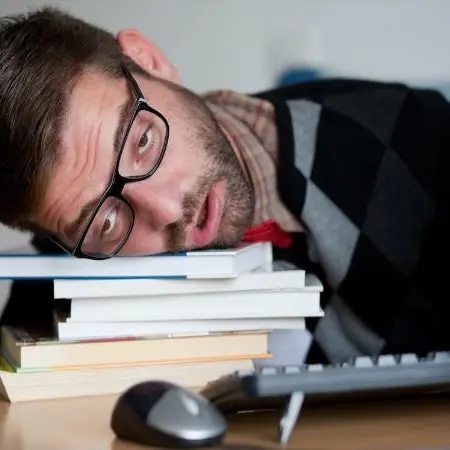 التعب المستمر .. هل له أسباب بيولوجية؟