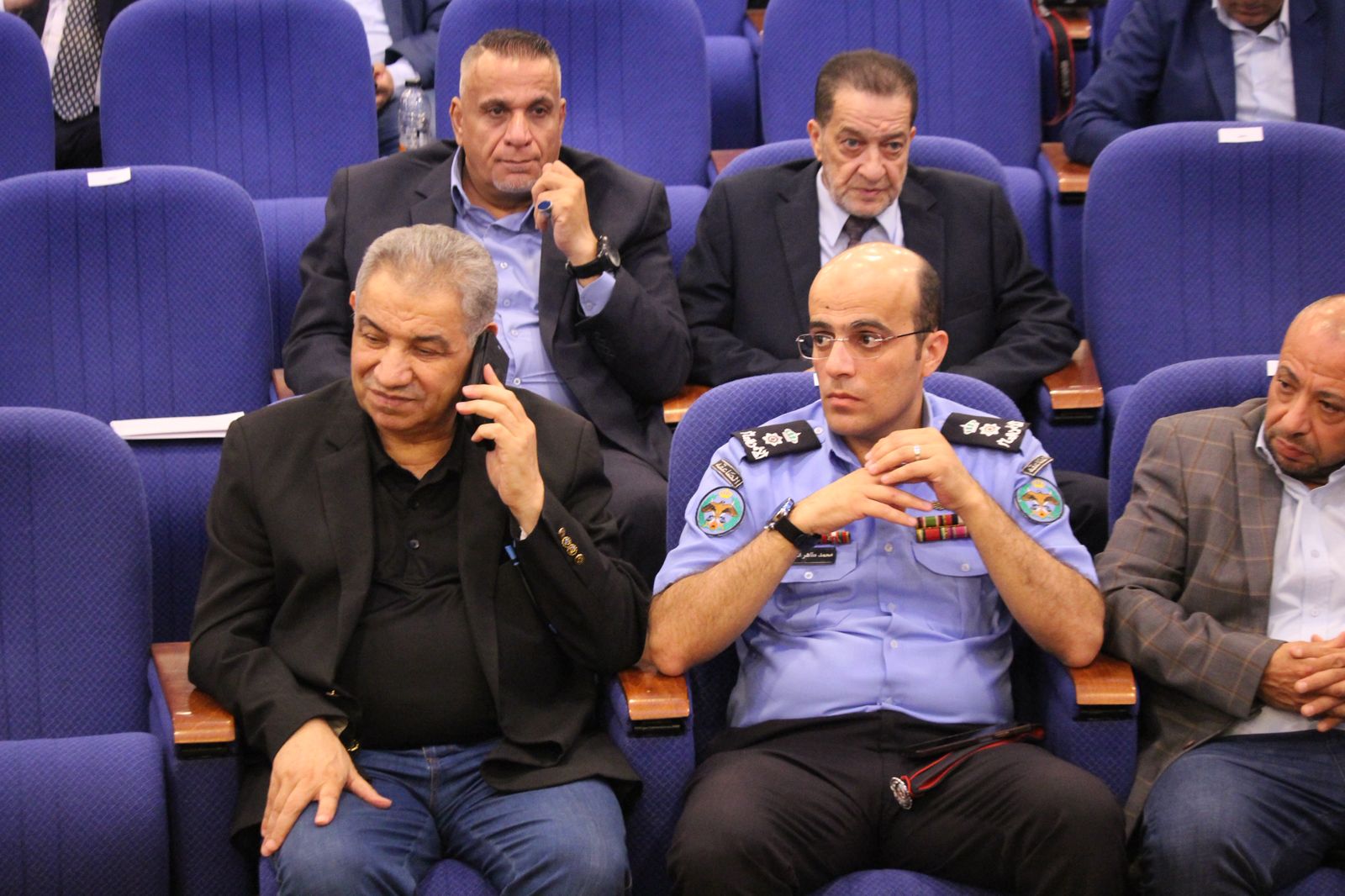 إشهار كتاب "حين يصمت السلاح... تبدأ القصة" للعقيد المتقاعد الخطيب