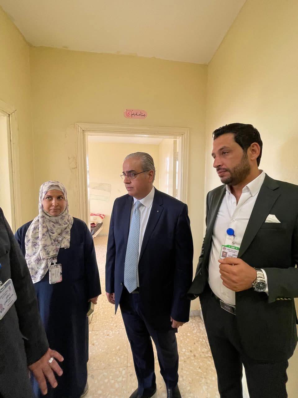 وزير الصحة بزيارة مفاجئة للمركز الوطني للصحة النفسية