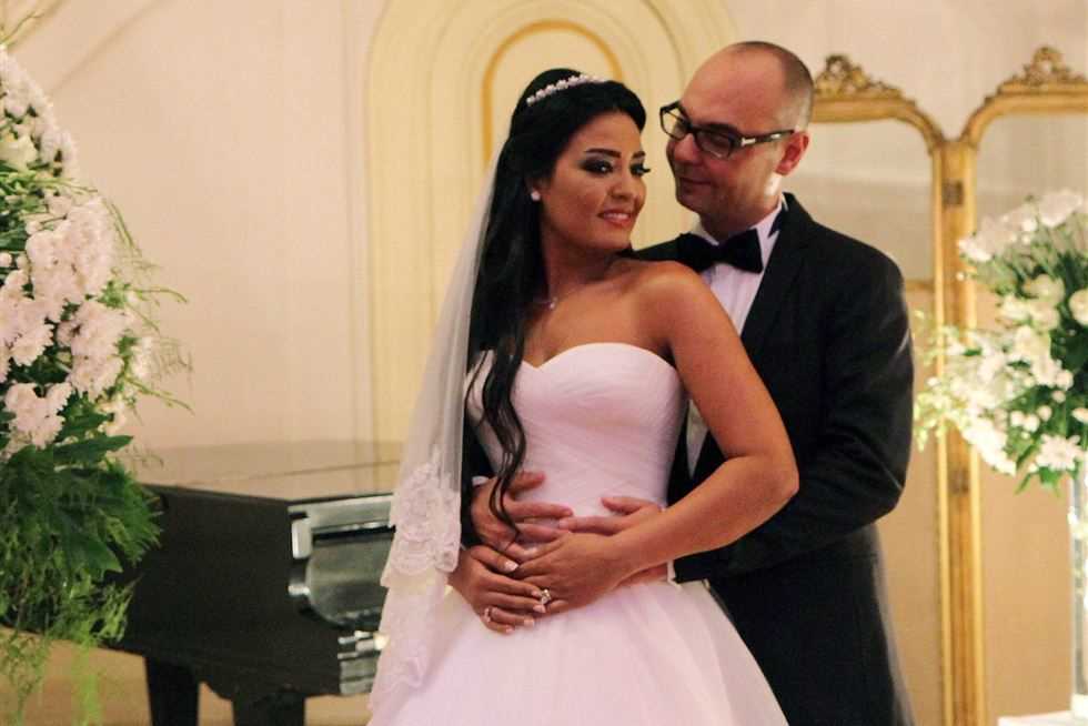 صورة حول : ملكة جمال مصر تكشف معاناتها مع ورم المخ وتعرضها للخيانة الزوجية ملكة جمال مصر تكشف معاناتها مع ورم المخ وتعرضها للخيانة الزوجية